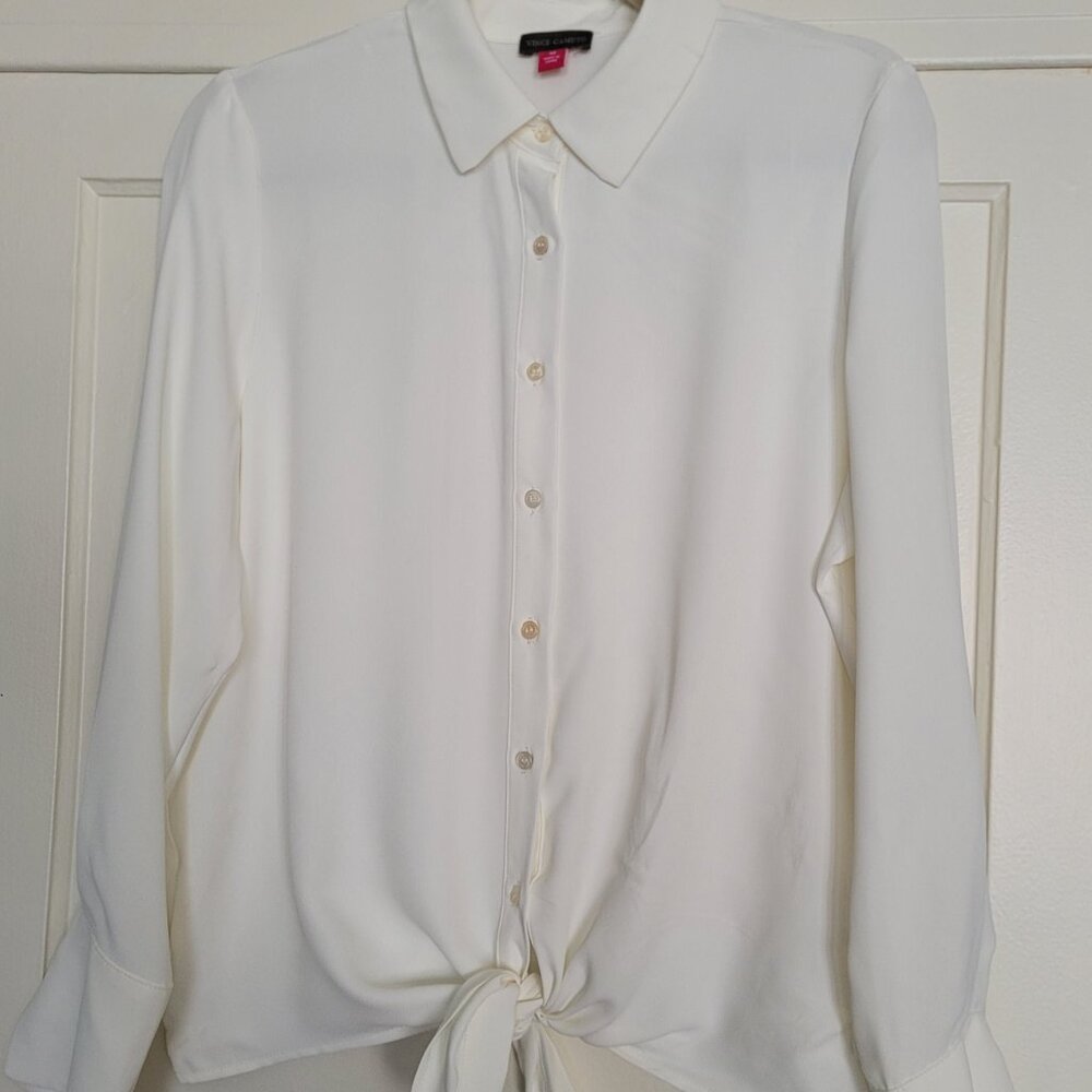 Vince Camuto Size Medium Ivory Button-up Blouse with front Tie